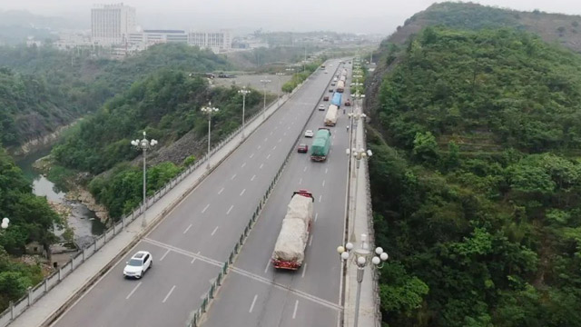 国产精品毛片无码一区二区蜜桃鋁產業園投產，“歸雁經濟” 助力產業升級