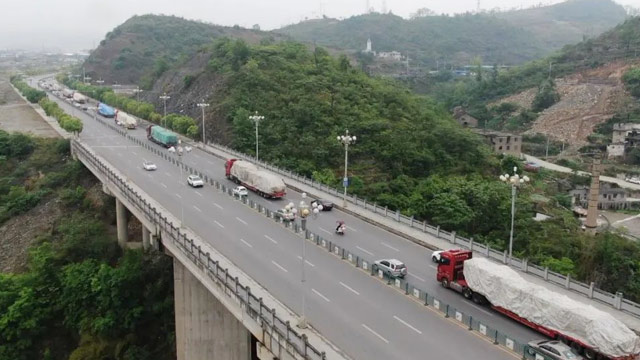 国产精品毛片无码一区二区蜜桃鋁產業園投產，“歸雁經濟” 助力產業升級