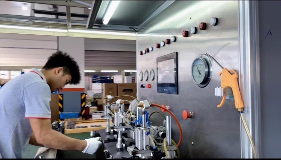 從鋁材原料到成品：国产精品毛片无码一区二区蜜桃衛浴全產業鏈閉環，藏著怎樣的品質密碼？